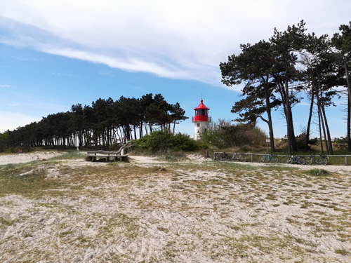 Insel Hiddensee mit dem Leuchtturm Gellen