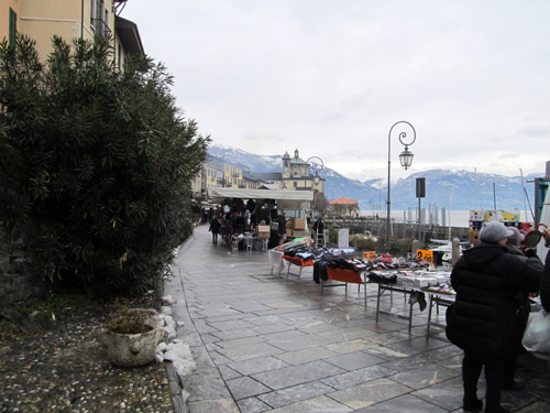 Markt von Cannobio - Uferpromenade - Italien