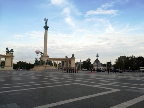 Budapest der Heldenplatz am Millenniumsdenkmal - 2022